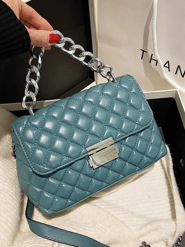 شنط كتف بخطوط مربعة بسلسلة blue شنط وحقائب شنط