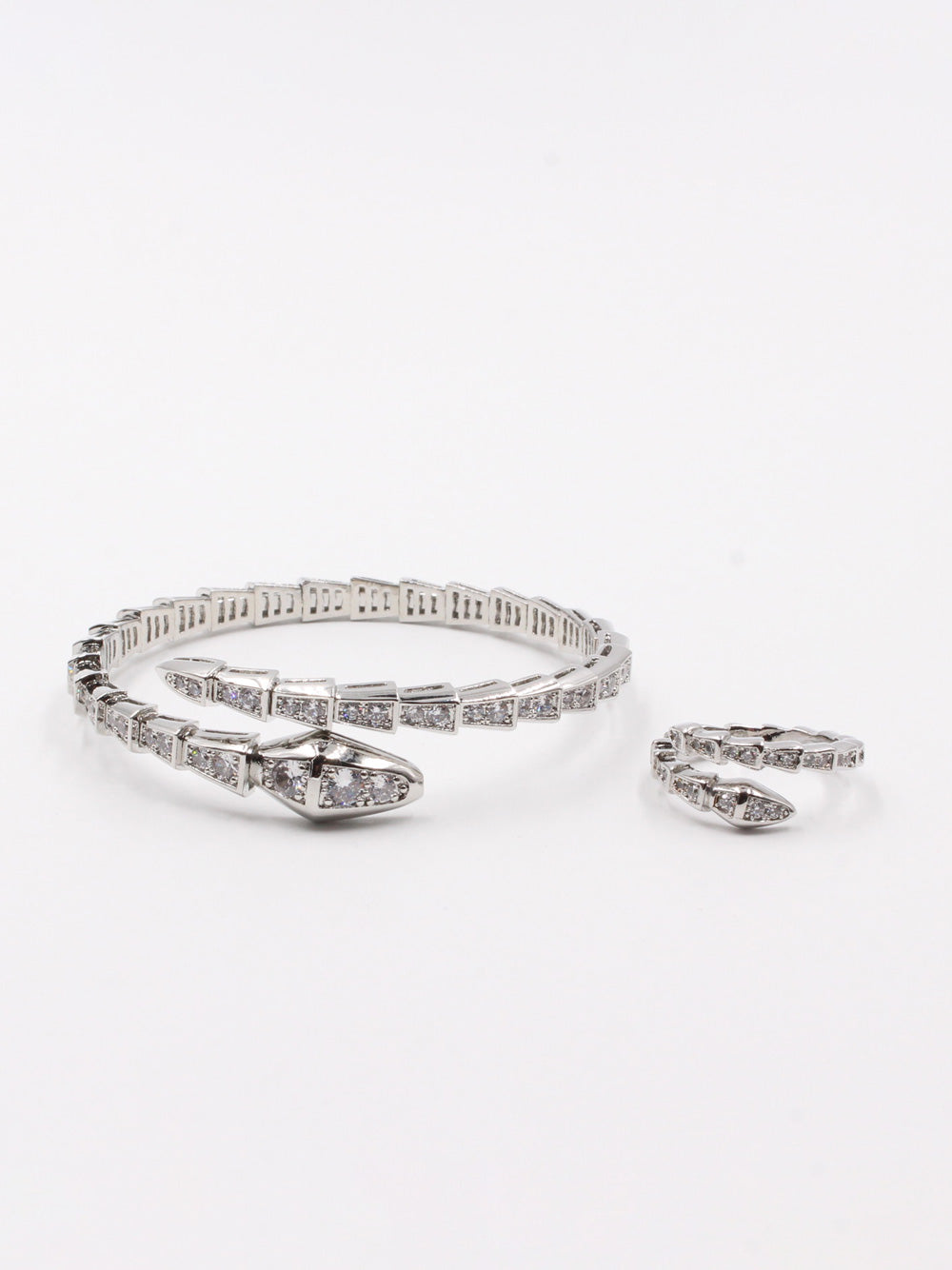 سوار بولغاري زركون اسواره bvlgari فضي