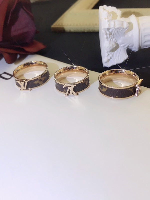 خاتم لويس فيتون براون لوقو خواتم louis vuitton