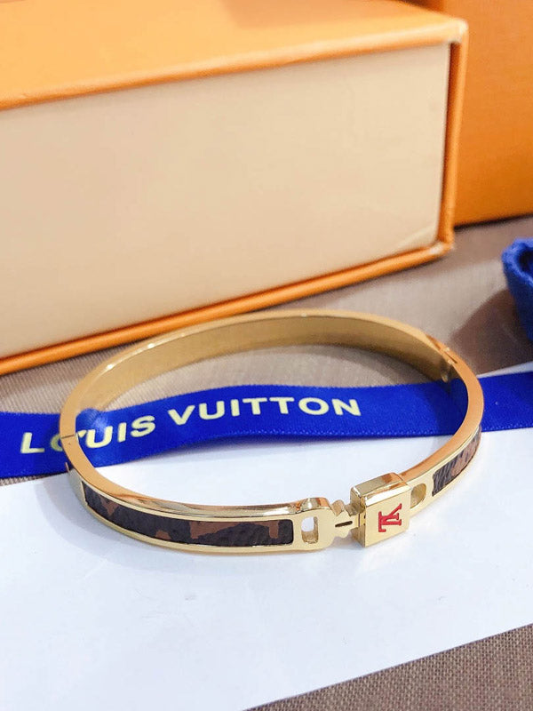 اسوارة لويس فيتون بشعار احمر اسواره louis vuitton