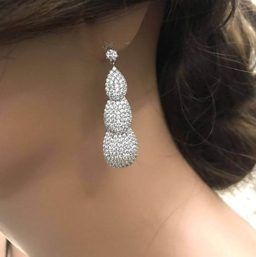 حلق زركون شكل دمعات حلق متوفر 1 لون