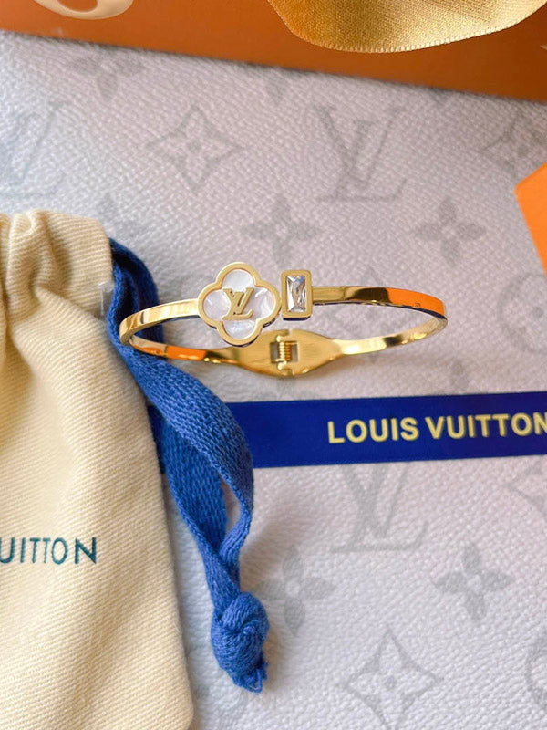 اسوارة لويس فيتون لوقو شيل ابيض اسواره louis vuitton