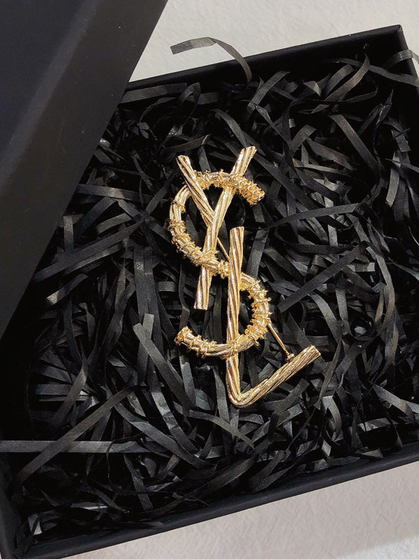 بروش ماركة ايف سان لوران بروش ysl