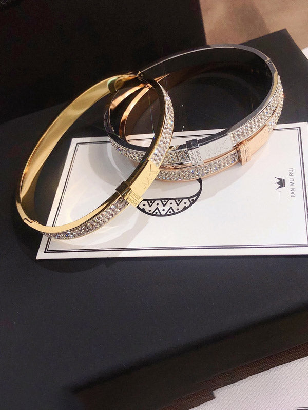اسوارة مايكل كورس كريستال لوقو MK اسواره Michael Kors