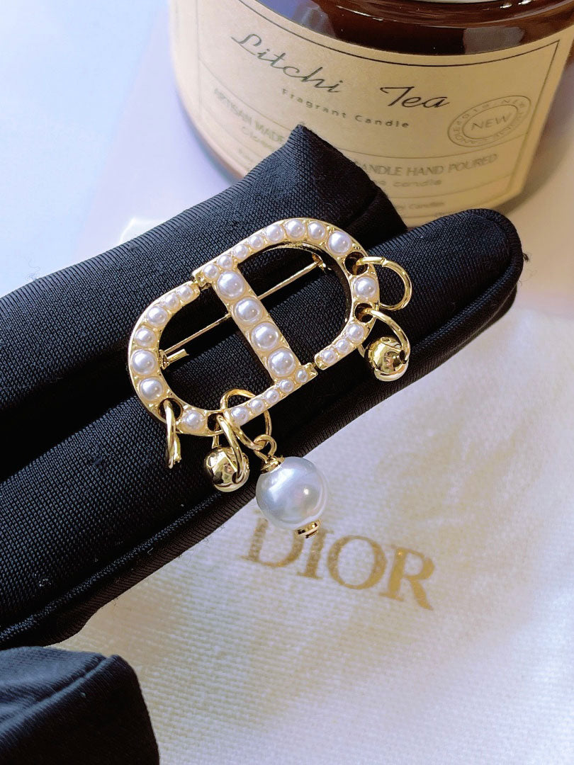 بروش ديور لولو بروش dior