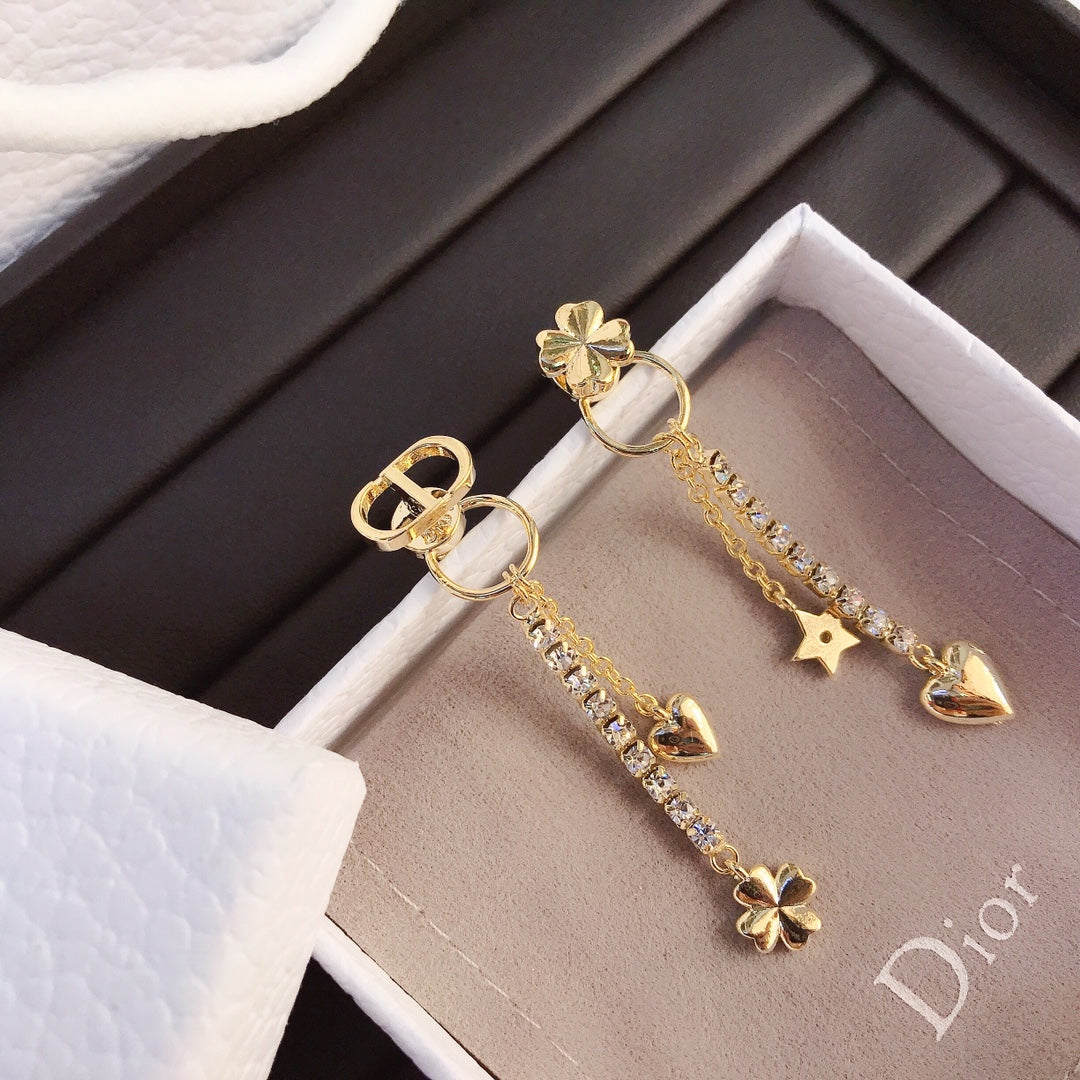 حلق جادور انتيك مدور حلق dior ذهبي