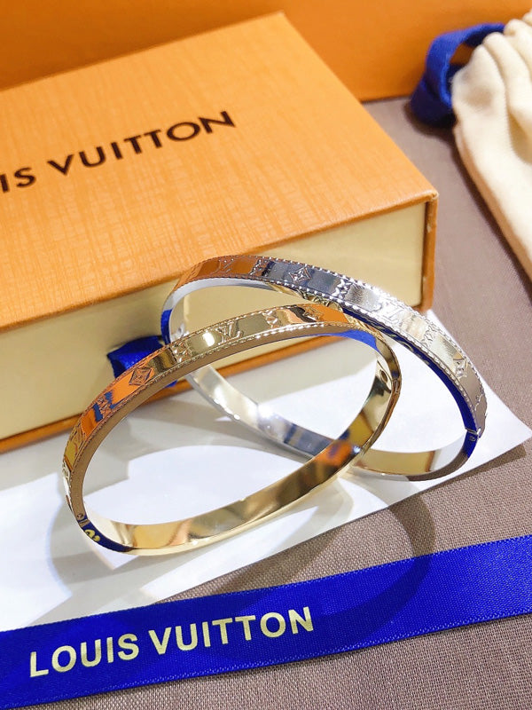 اسوارة لويس فيتون ستامب لوقو اسواره louis vuitton فضي