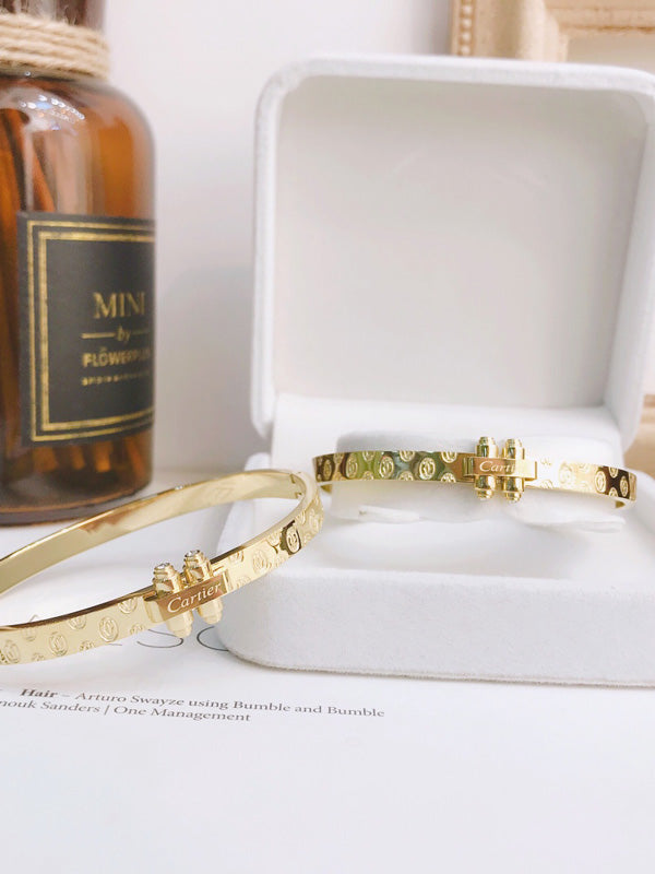 اسوارة كارتير قولد لوقو اسواره CARTIER ذهبي