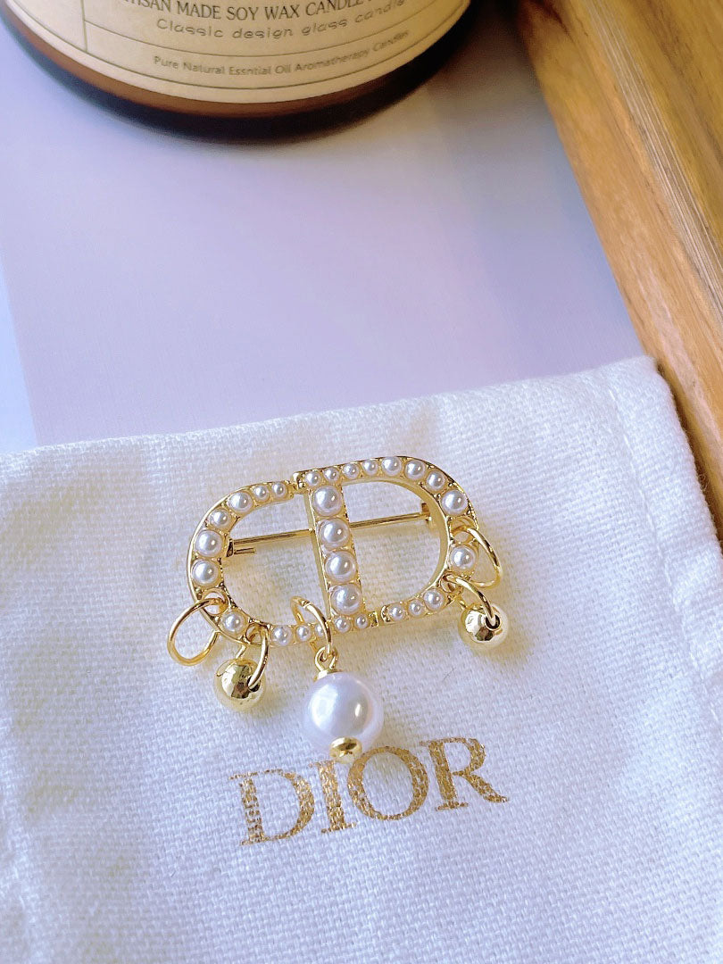 بروش ديور لولو بروش dior