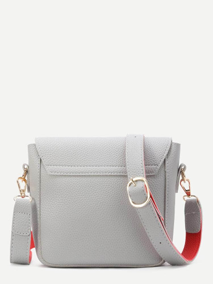 حقيبة نسائية جلد بتفصيل مميز شنط وحقائب متوفر 2 لون