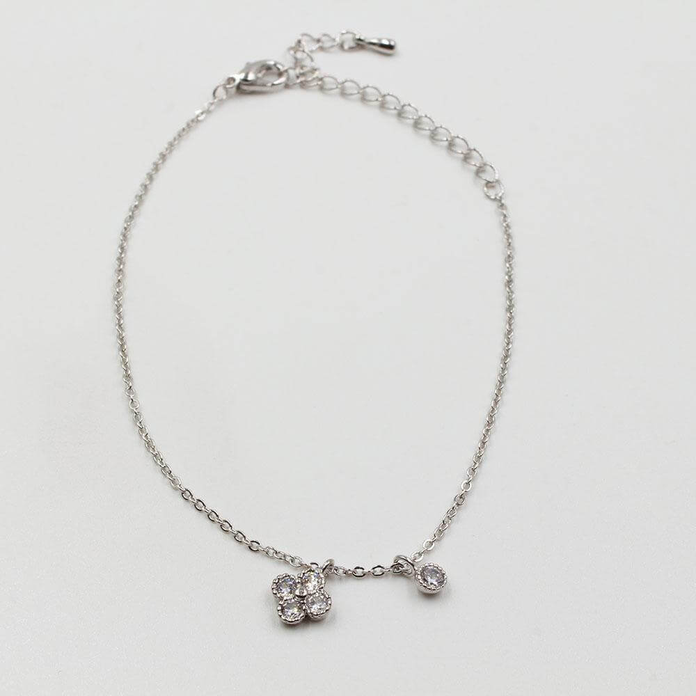 اسواره فان كليف ناعمه اسواره متوفر 2 لون فضي