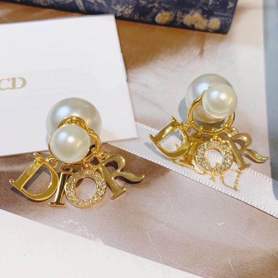 تشكيلة مختارة