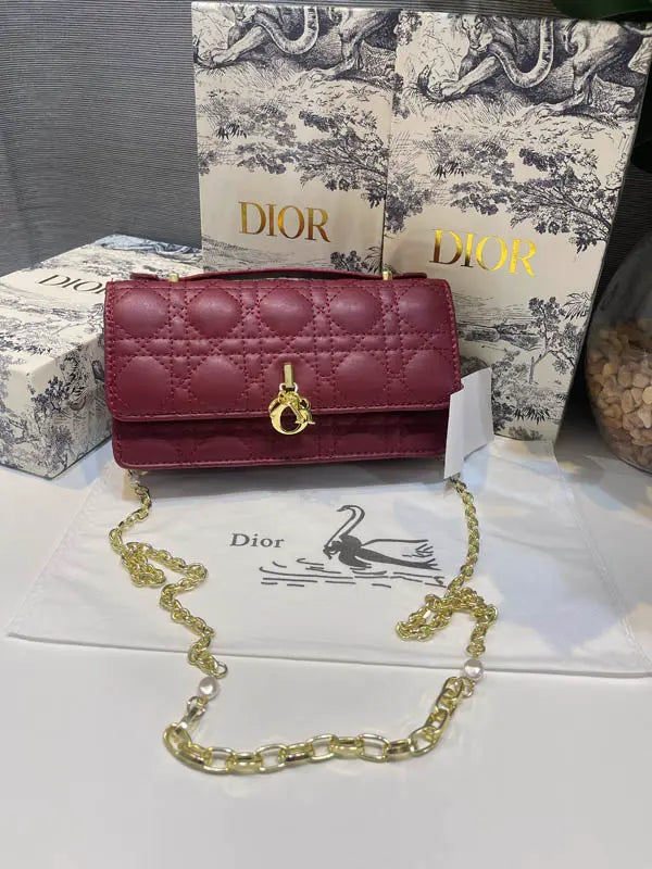 شنطة ديور ماستر الجديد شنط وحقائب dior عنابي