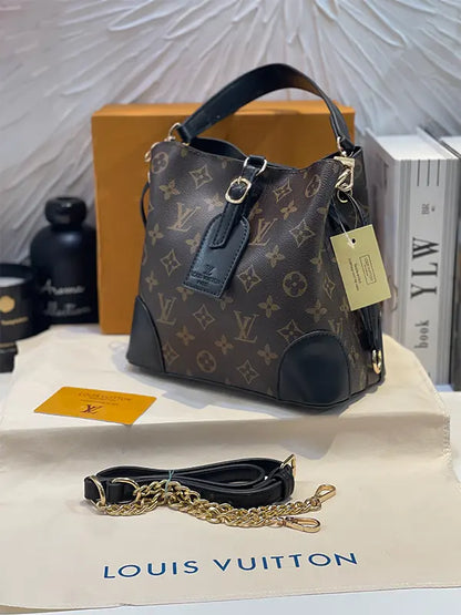 شنطة لويس فيتون ماستر بني وسط شنط وحقائب louis vuitton bags