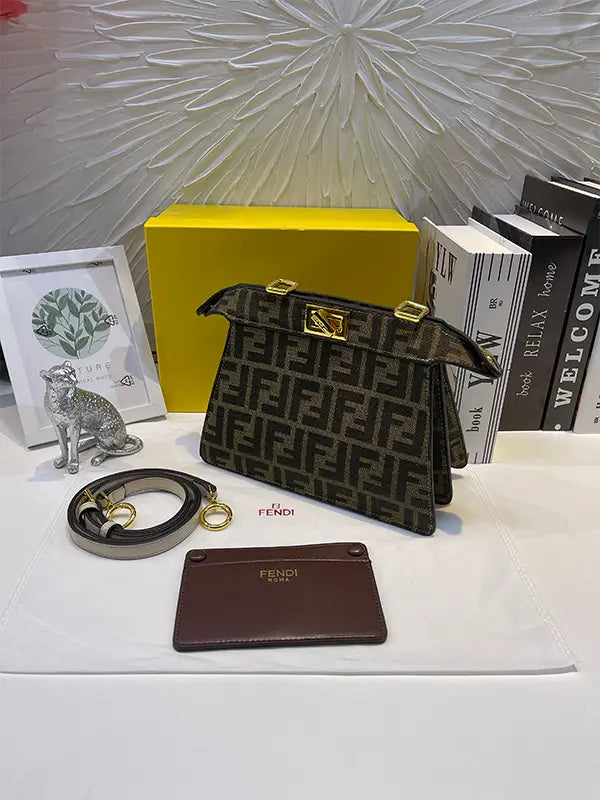شنطة فندي ماستر نيو ستايل شنط وحقائب fendi bags