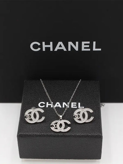 طقم شانيل زركون الجديد اطقم chanel فضي
