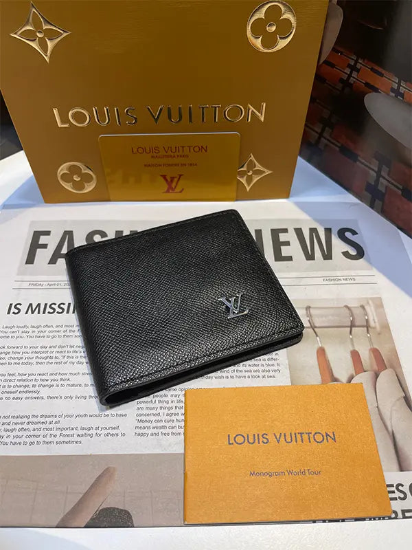 بوك لويس فيتون 319 محافظ louis vuitton bags اسود