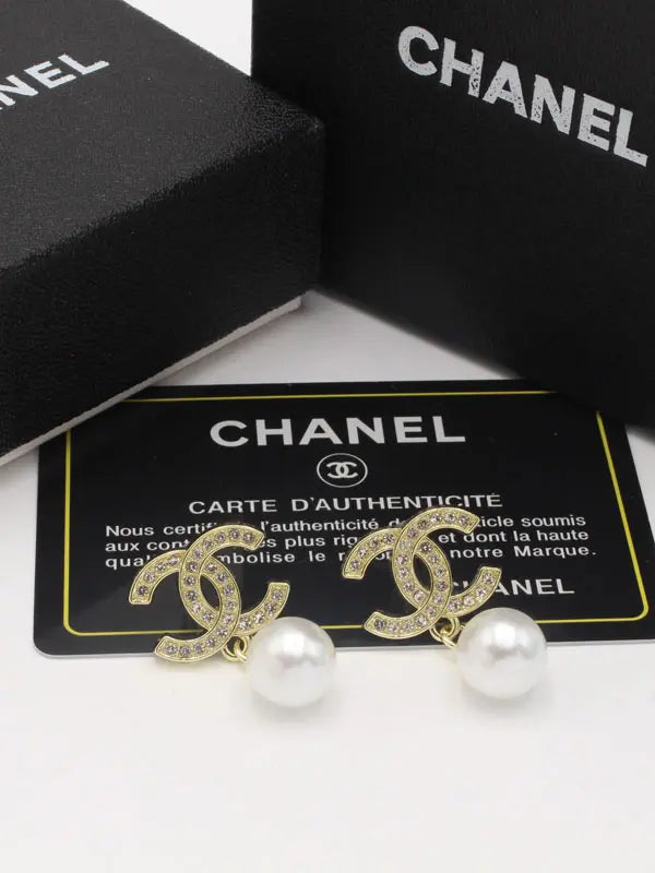 حلق شانيل الجديد 719 حلق chanel ذهبي