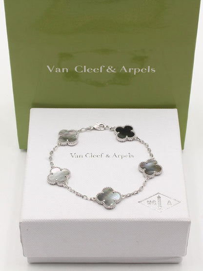 اساور فان كليف الماستر الجديده