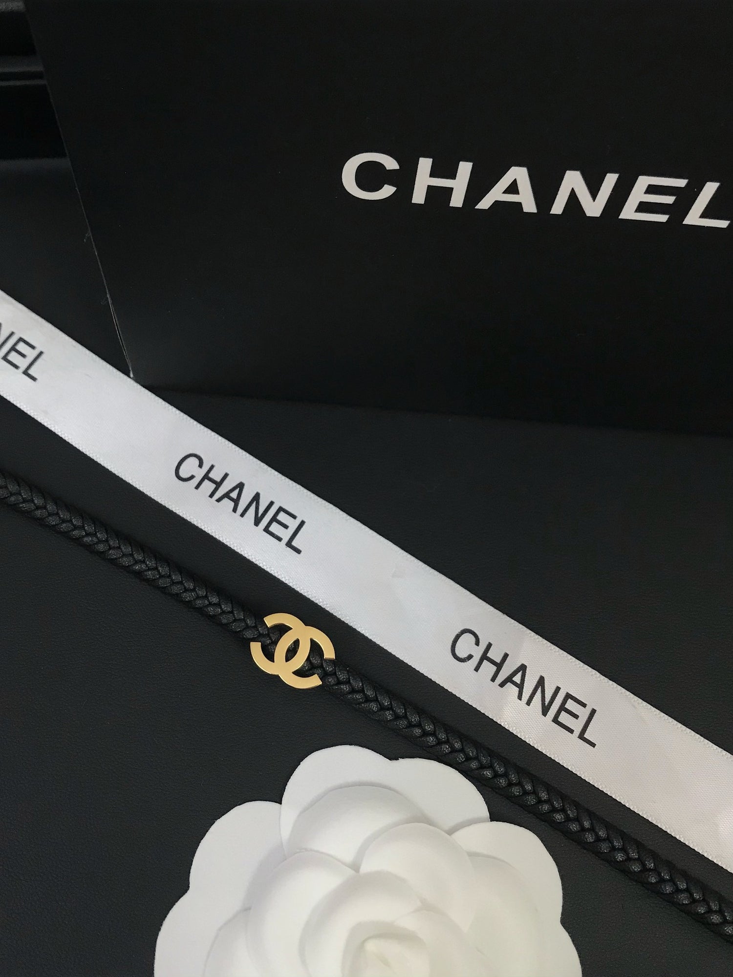 سلسال شانيل تشوكر اسود سلسال chanel