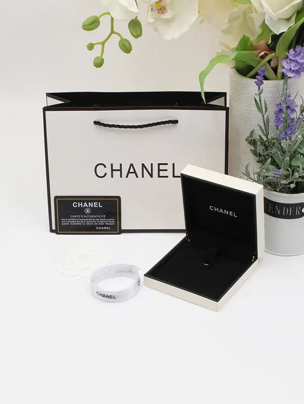 ملحقات شانيل للاطقم مربع هاي فيرجن هدايا chanel