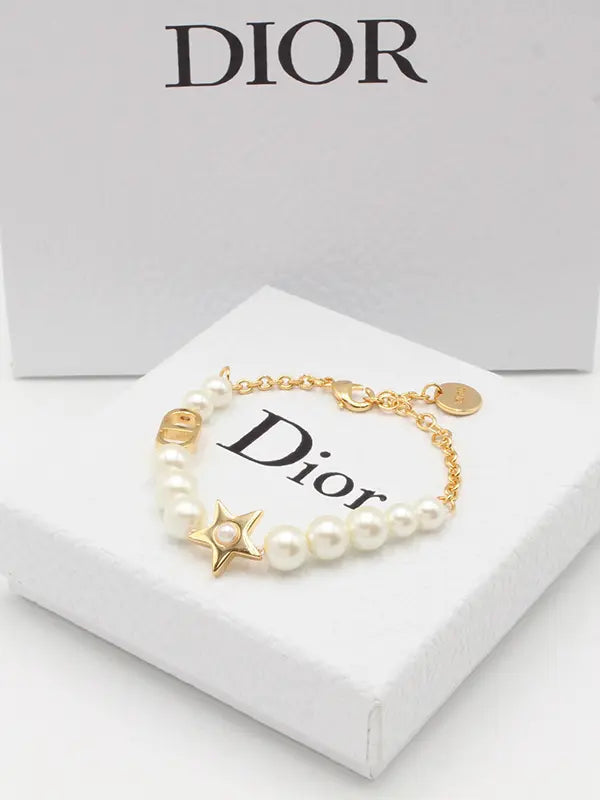 اساور ديور ستار لوقو بيرل اسواره dior