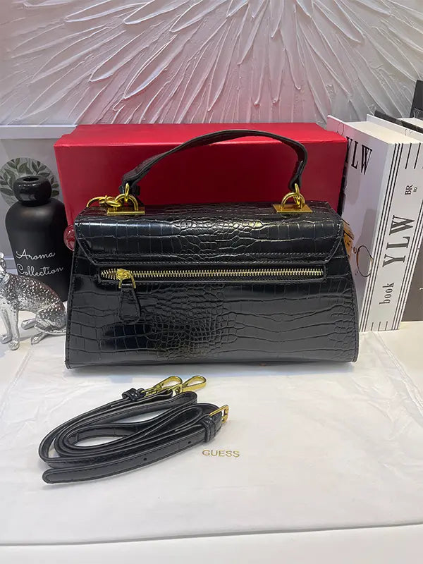 شنطة Guess شنط وحقائب Guess bags