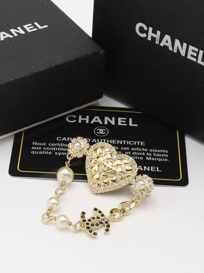 بروش شانيل الجديد 249 بروش chanel