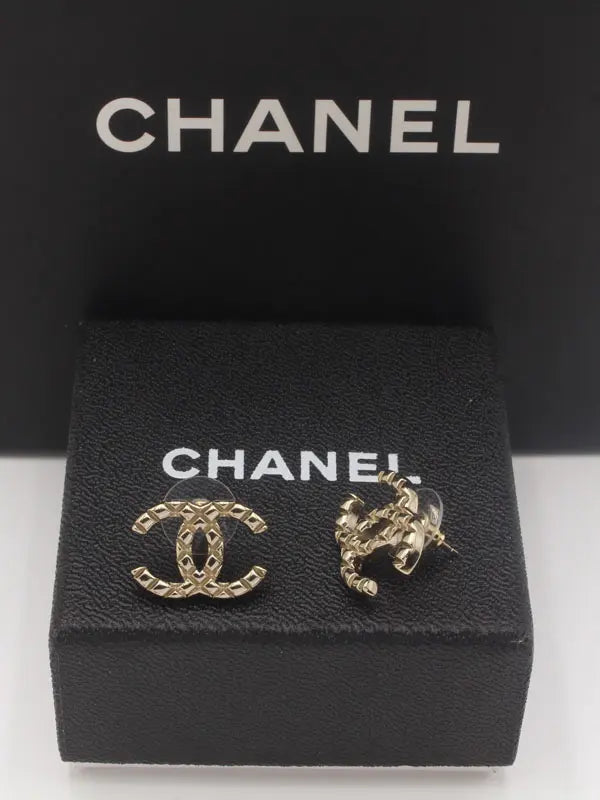 حلق شانيل انتيك ميتال 649 حلق chanel