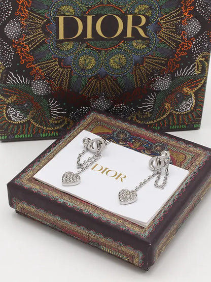 حلق ديور لوقو طويل كريستال حلق dior