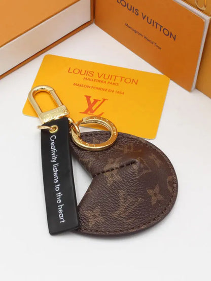 ميدالية لويس فيتون 243 ميدالية louis vuitton