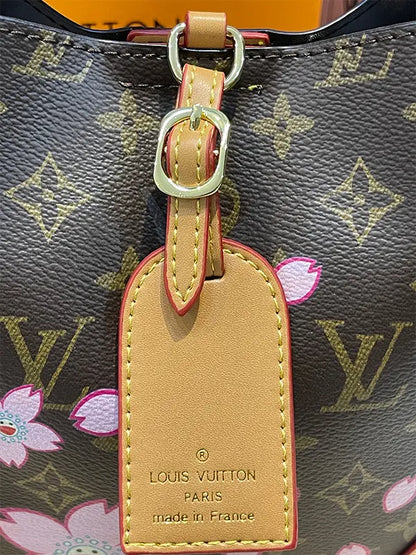 شنطة لويس فيتون ماستر بنية شنط وحقائب louis vuitton bags