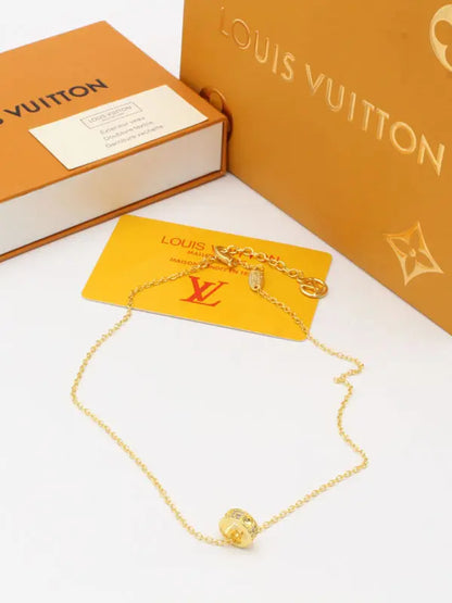 سلسال لويس فيتون لوقو 681 سلسال louis vuitton