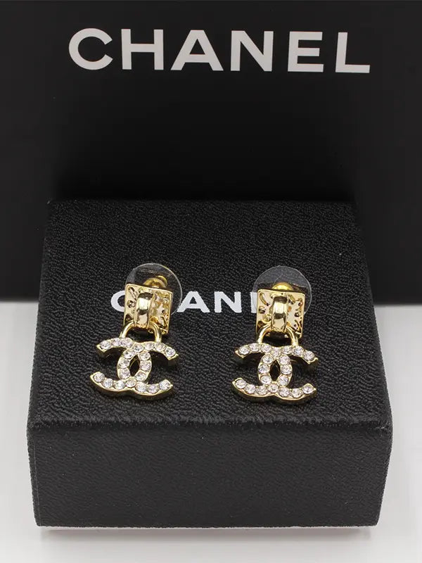 حلق شانيل 586 حلق chanel ذهبي