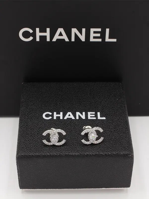 حلق شانيل زركون صغير 621 حلق chanel
