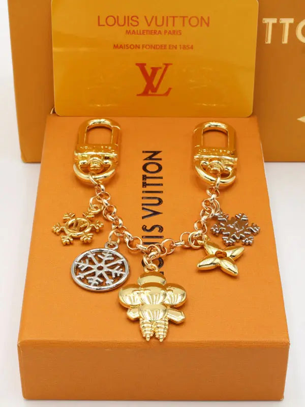 ميدالية لويس فيتون 237 ميدالية louis vuitton