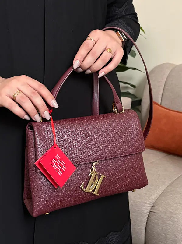 شنطة سي اتش كارولينا هيريرا وسط الماستر شنط وحقائب ch bags