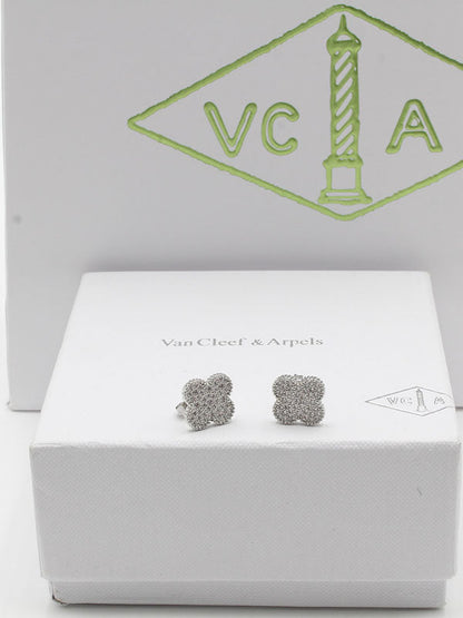 حلق فان كليف وسط لوقو