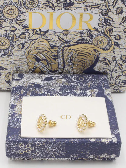 حلق ديور الجديد 680 حلق dior