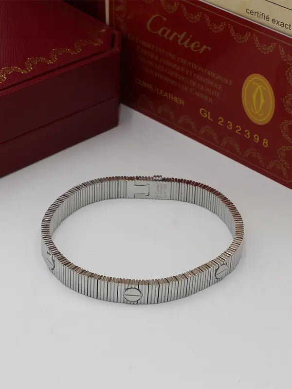 اساور كارتير الجديده ستنلس ستيل لوقو اسواره CARTIER فضي 17