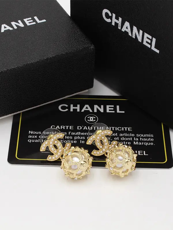 حلق شانيل 556 حلق chanel ذهبي