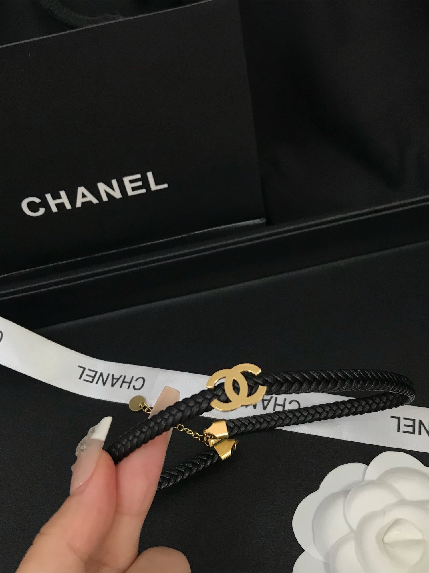 سلسال شانيل تشوكر اسود سلسال chanel