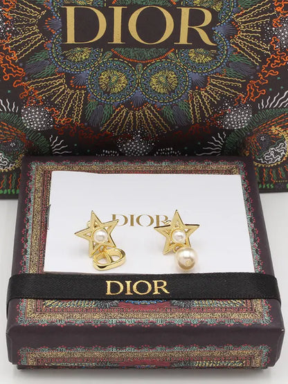 حلق ديور ستار بيرل لوقو حلق dior ذهبي