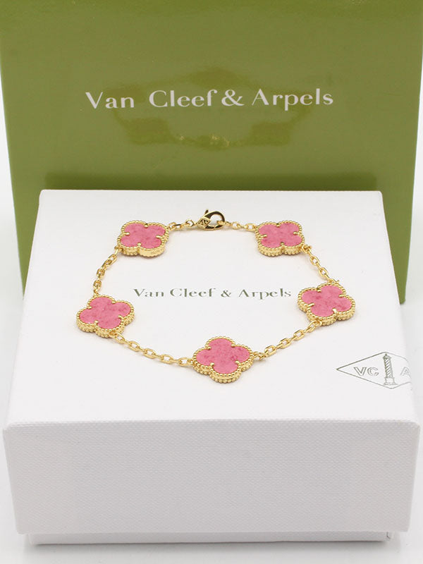 اساور فان كليف الماستر الجديده