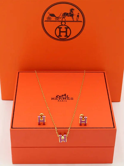 طقم هيرمز ملون ناعم ماستر لوقو اطقم HERMES فوشي ذهبي