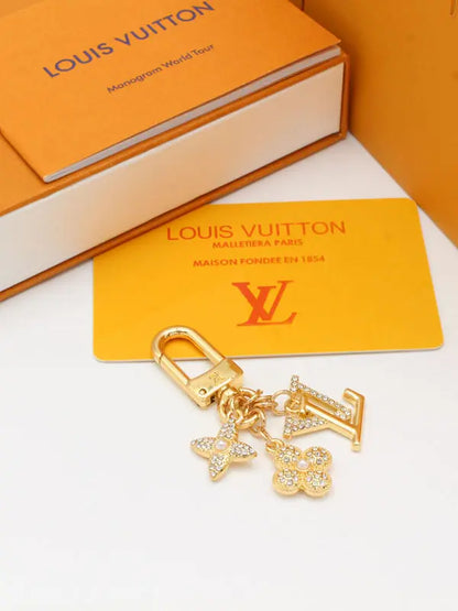 ميدالية لويس فيتون 239 ميدالية louis vuitton