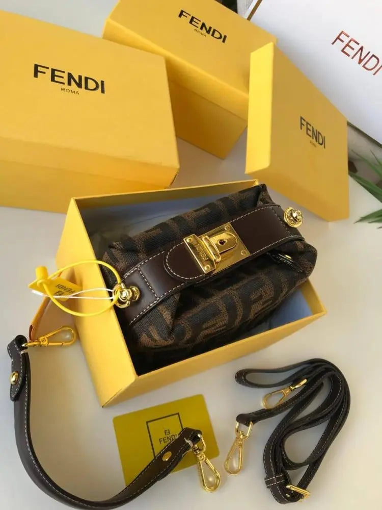 شنطة فندي ماستر الهبه صغيره شنط وحقائب fendi bags