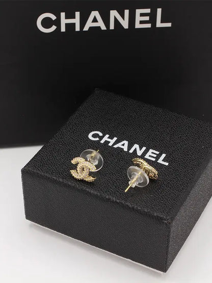 حلق شانيل زركون صغير 622 حلق chanel