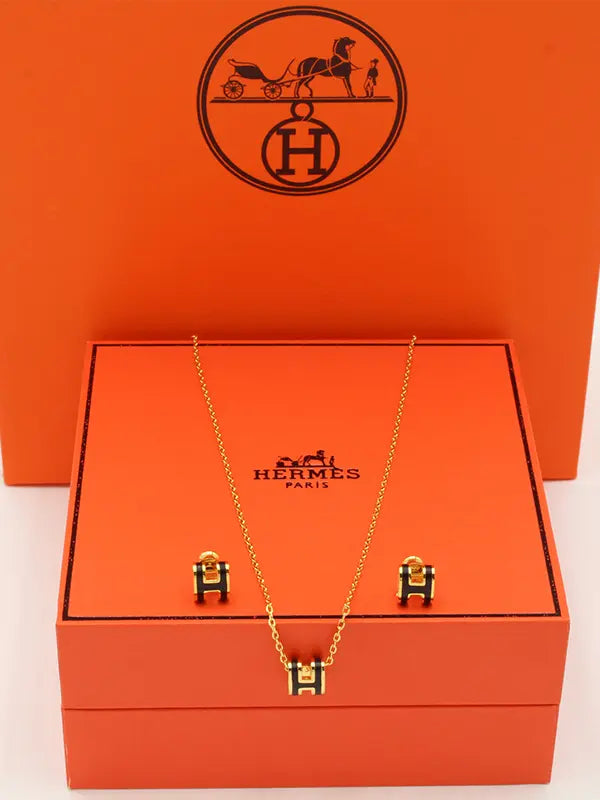 طقم هيرمز ملون ناعم ماستر لوقو اطقم HERMES اسود ذهبي