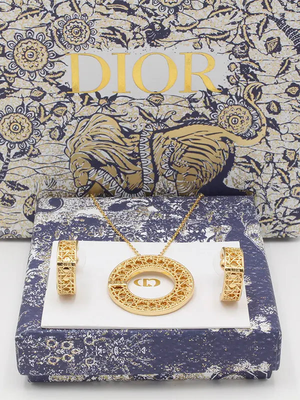 طقم ديور ميتال مدور ذهبي اطقم dior